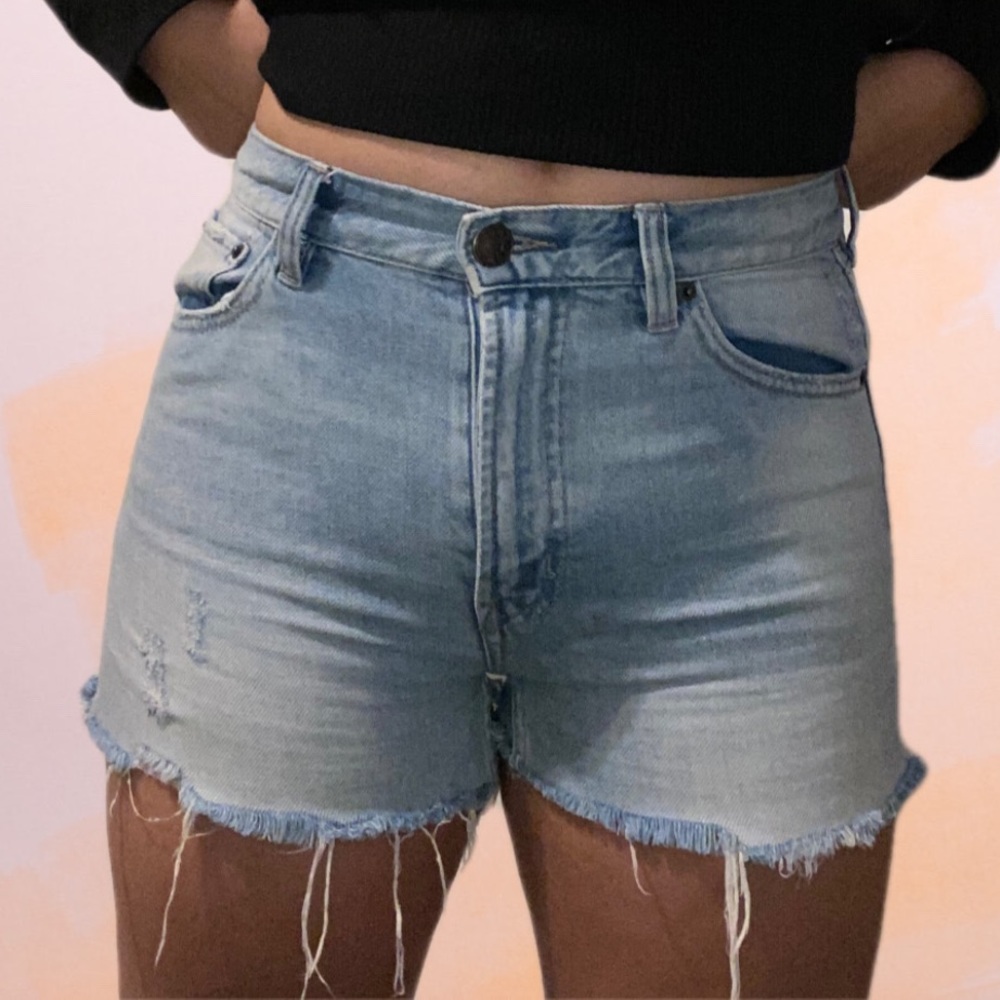 URBAN OUTFITTERS BDG SHORTS